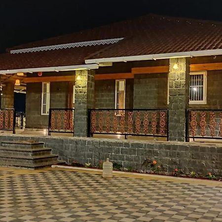 Onyx Farm Villa Khamshet Exterior photo